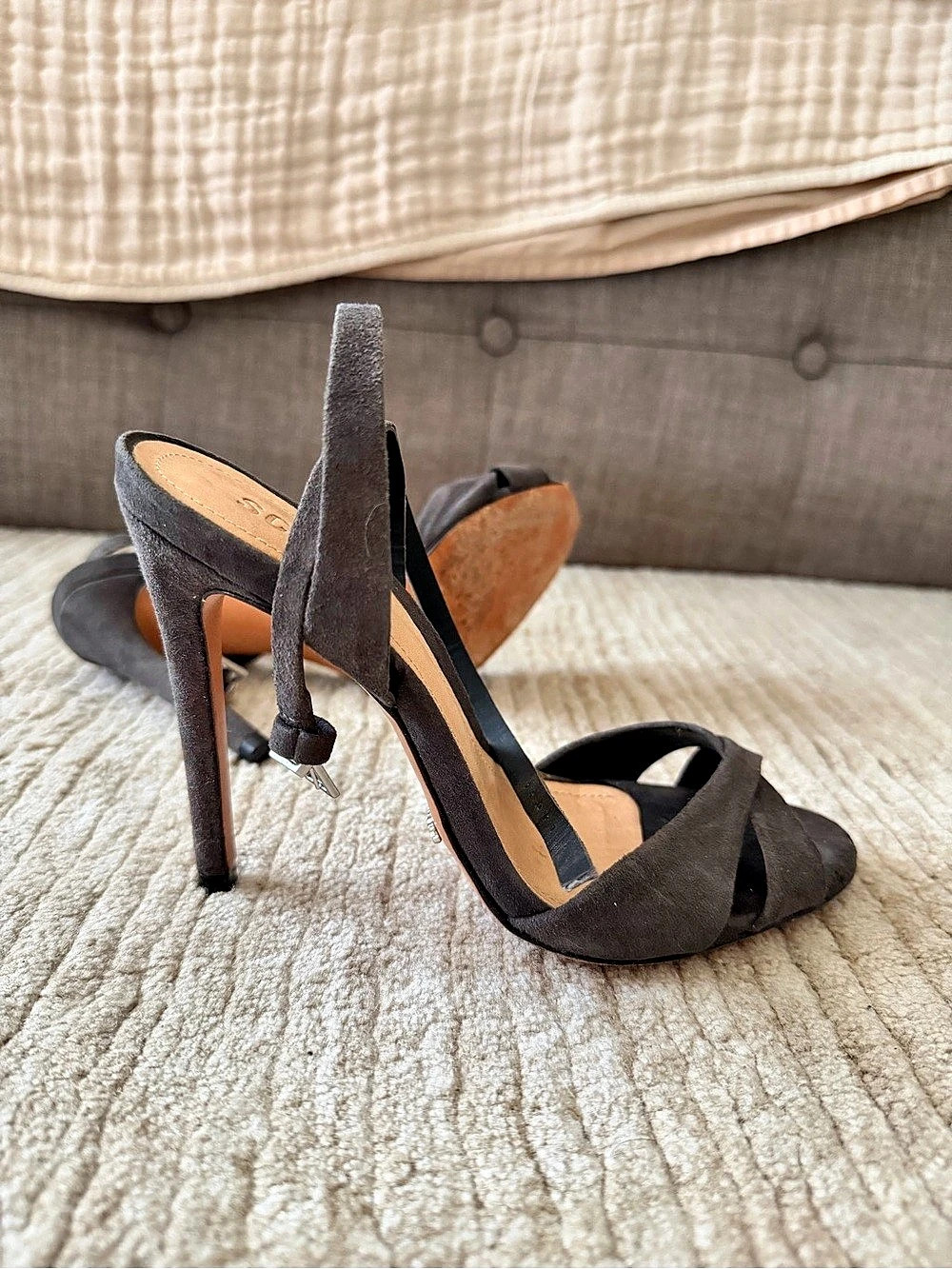 Schutz suede Gray Heels sandals US 6.5